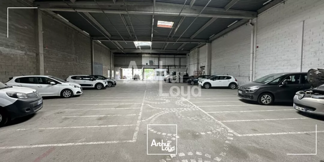 BELLE VISIBILITE SUR AXE PASSANT DE LA ZI SUD EST