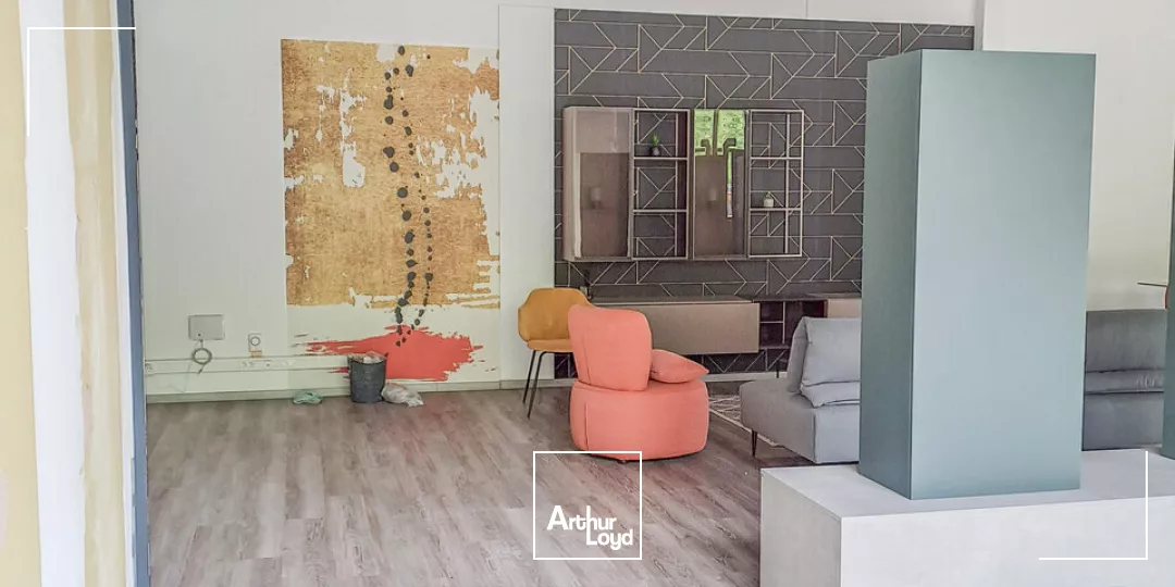 LOCAL COMMERCIAL location à TULLE 19000