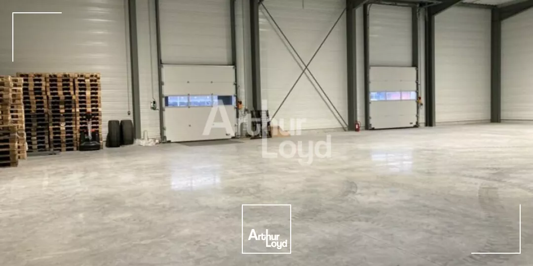 CHATEAUROUX/VELLES - ENTREPOT de 400 m² A LOUER