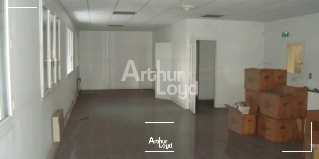 CHATEAUROUX - LOCATION SITE d'ACTIVITE ET LOGISTQUE - 2 850m²