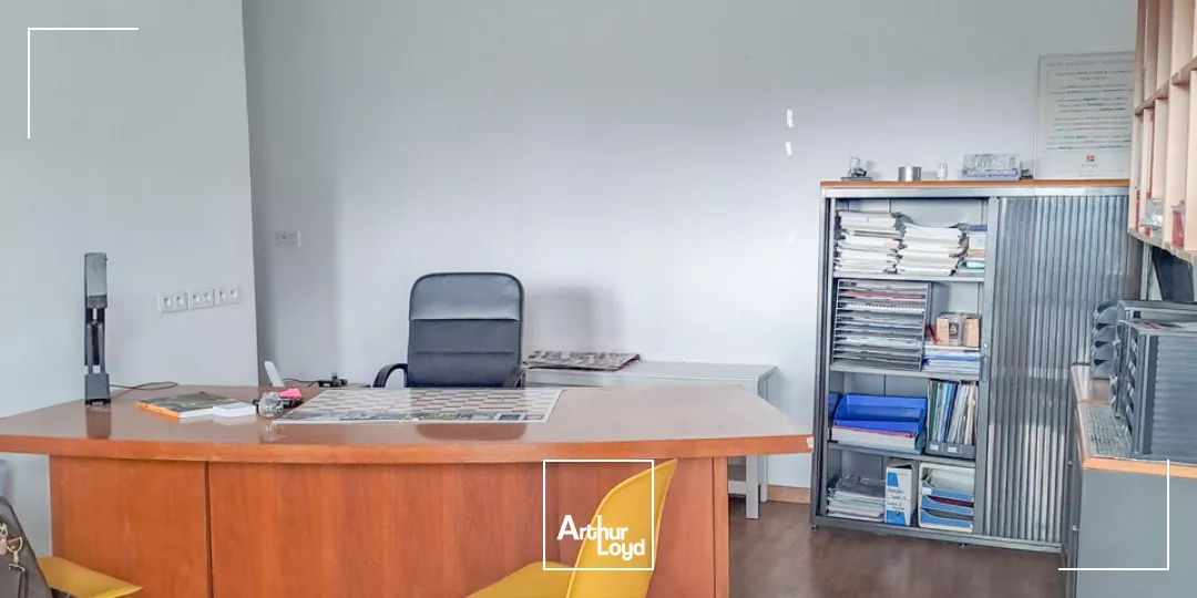 BUREAUX location à SAINT SORNIN LAVOLPS 19230