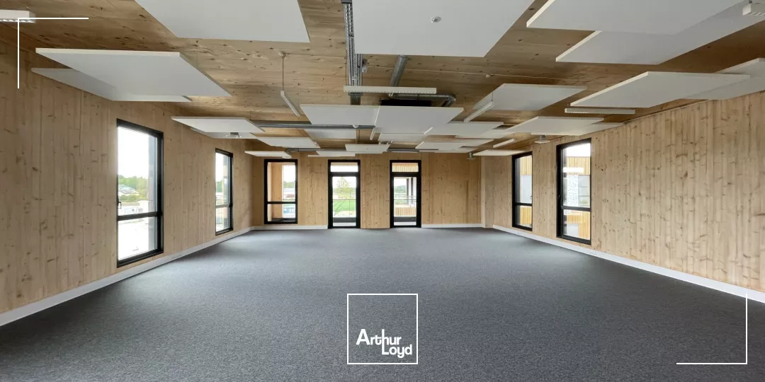 PLATEAUX DE BUREAUX À LOUER À PARTIR DE 179 M2 À LACROIX-SAINT-OUEN
