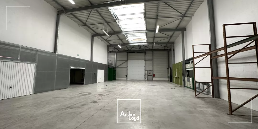 A LOUER - LOCAL D'ACTIVITÉ - 572 M2 - SAINT-QUENTIN.