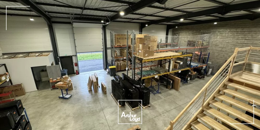 CHAMBRAY LES TOURS LOCAL ACTIVITE A LOUER A VENDRE 516 M²