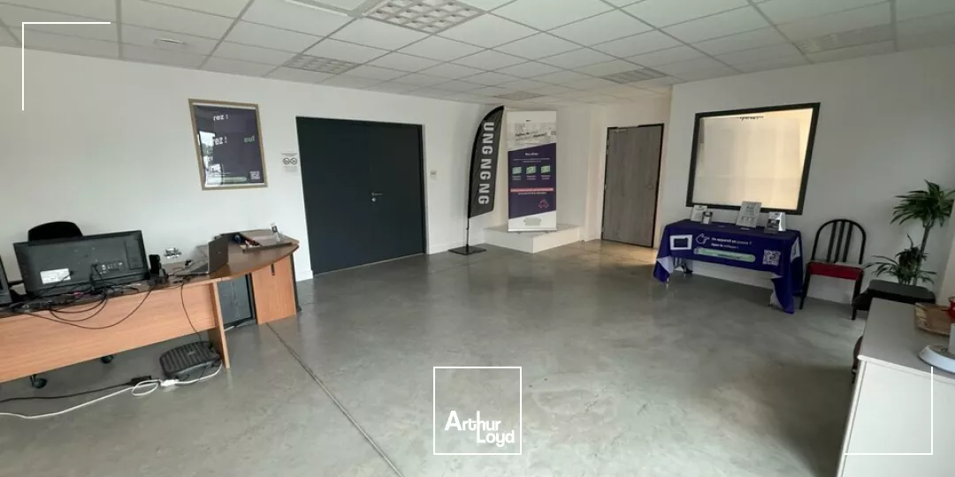 CHAMBRAY LES TOURS LOCAL ACTIVITE A LOUER A VENDRE 516 M²