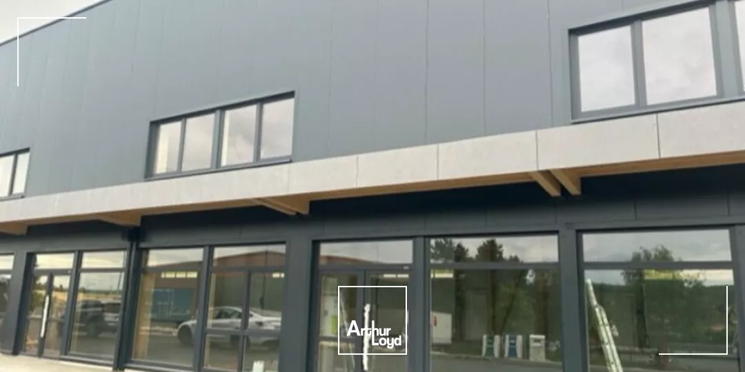 LOCAL D'ACTIVITE - ENTREPOT à LOUER de 230 m²