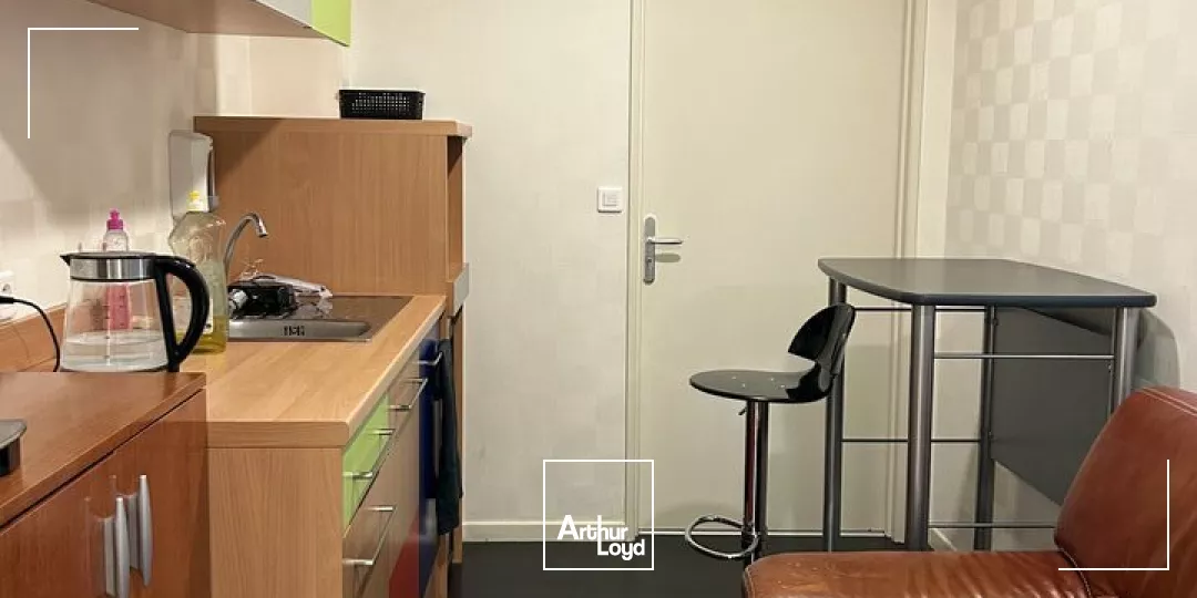 LOCAL D'ACTIVITE - ENTREPOT à VENDRE de 1195 m²