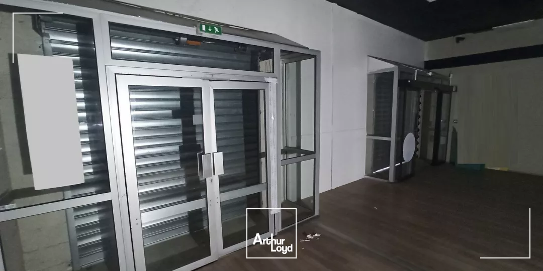 A vendre Local commercial Panazol 530 m²