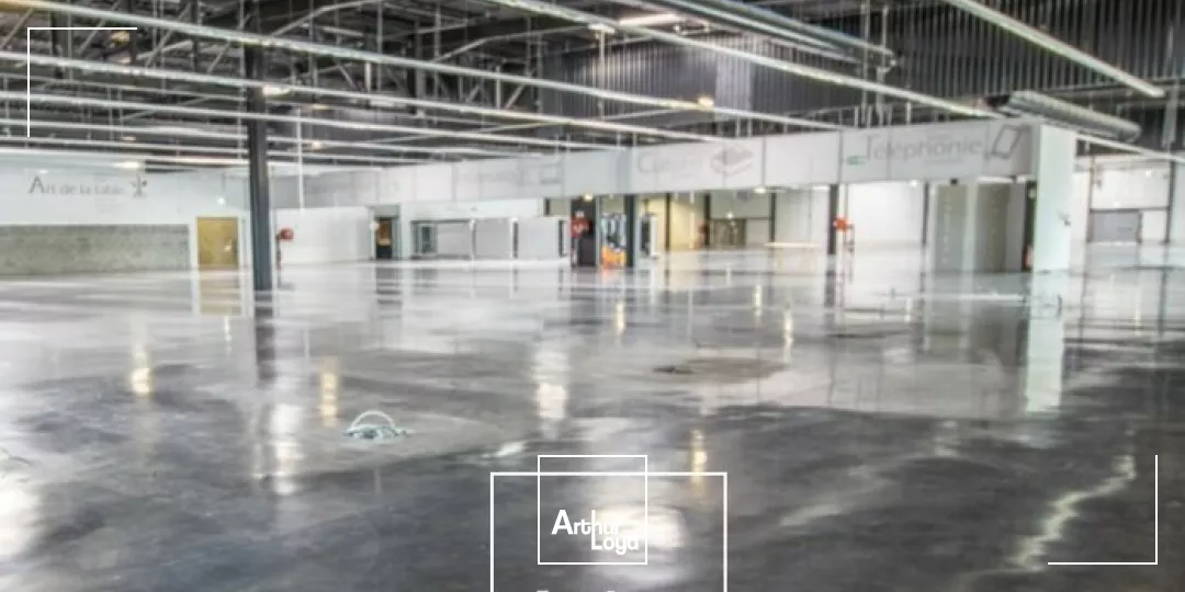 LOCAL COMMERCIAL location à LUBERSAC 19210