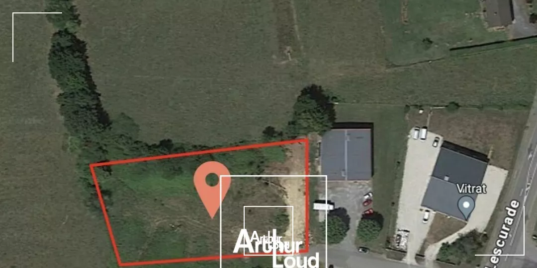 TERRAIN vente à SAINT CERNIN DE LARCHE 19600