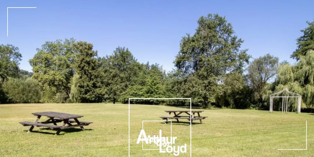 bien atypique - salle des fêtes - événements - bord de verrez - proche autoroute 