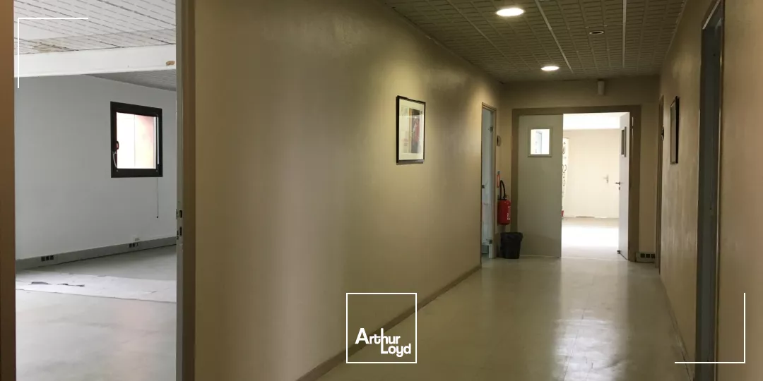 Bureaux à louer à MONT SAINT AIGNAN 76130