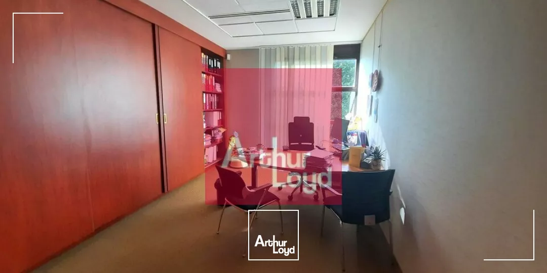 CLERMONT-FERRAND LA PARDIEU A LOUER BUREAUX 662M² 