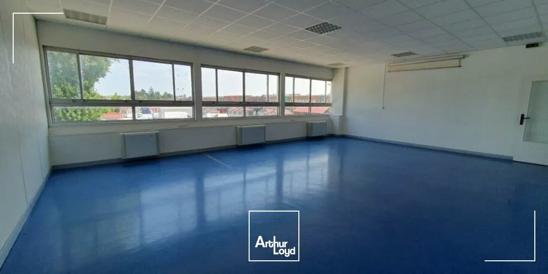 GENLIS - LOCAL D'ACTIVITES - A LOUER