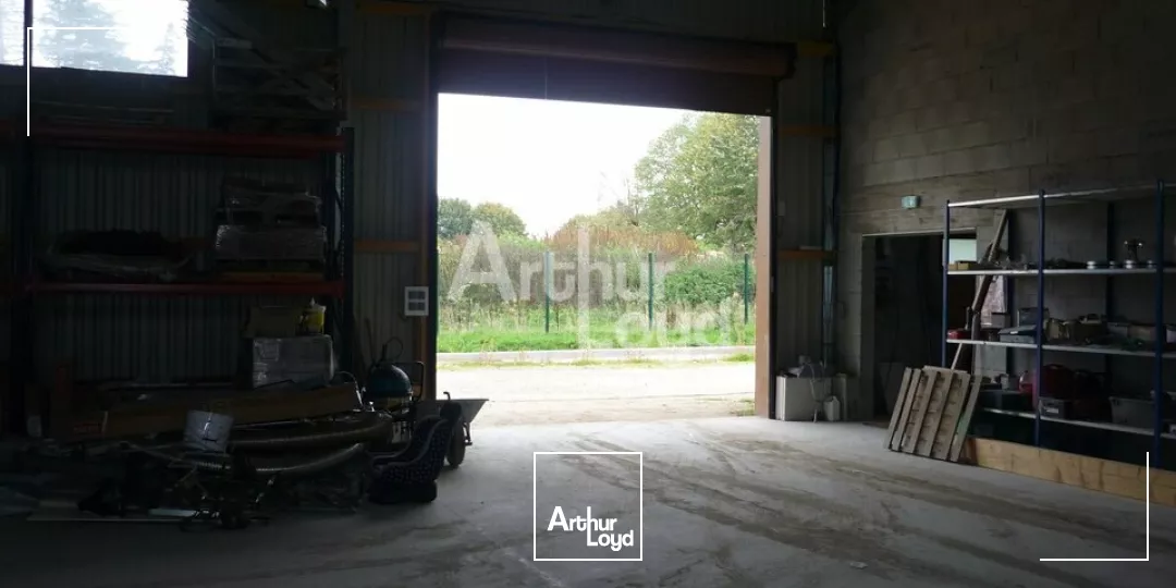 CONTRES - VENTE LOCAL D'ACTIVITE DE 700 M² - ZONE ARTISANALE