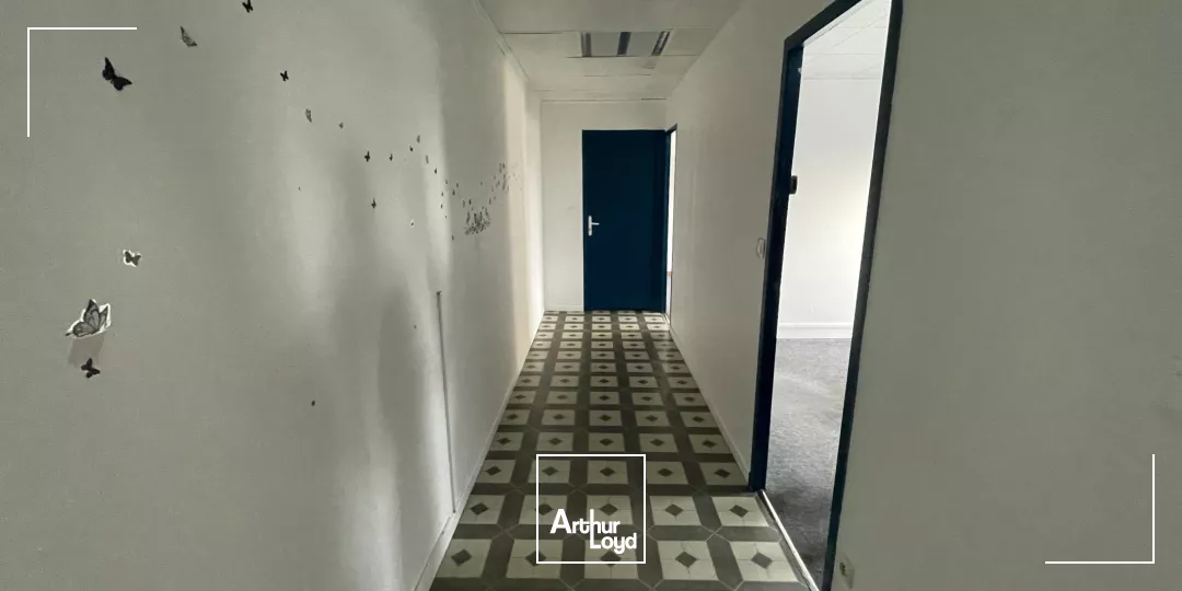 BUREAUX - 65 M2 - A LOUER - ZAC DE THER