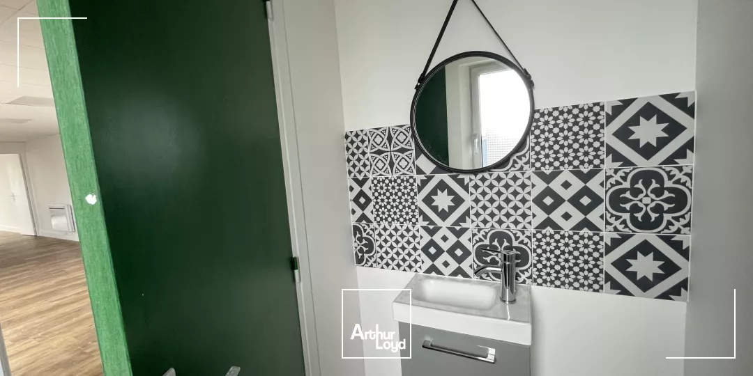 Bureaux en Zac de Ther !