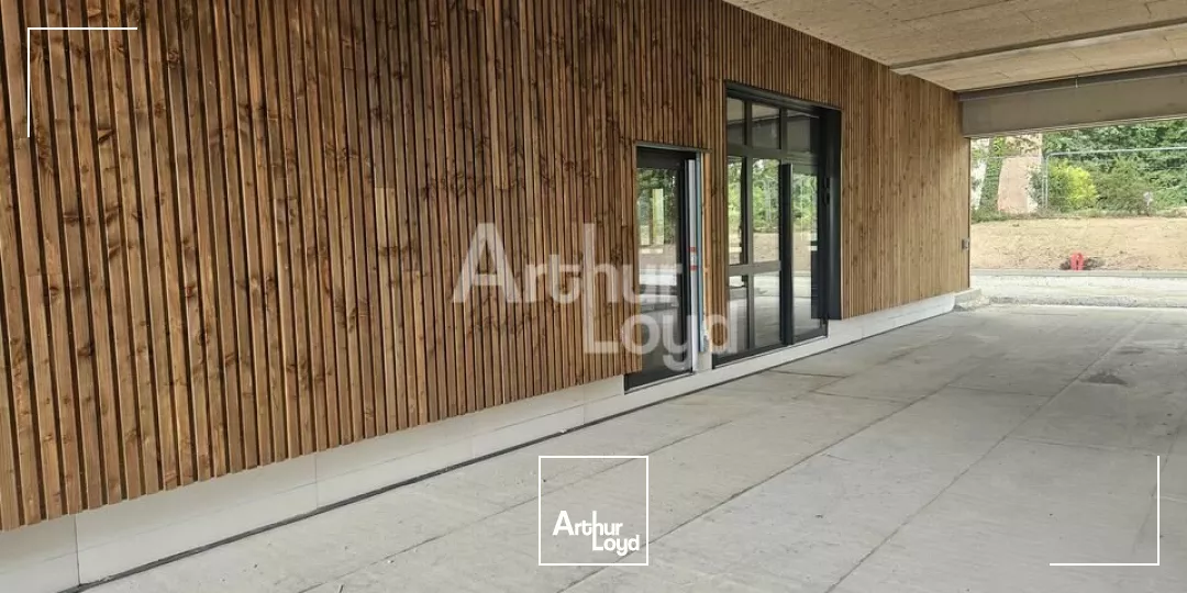 BEAUCOUZE bureaux de 233 m² environ situés au RDC d'un programme neuf
