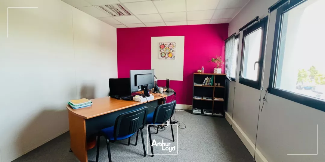 A VENDRE BUREAUX 330 M2 TRIGNAC PROCHE GARE ST NAZAIRE