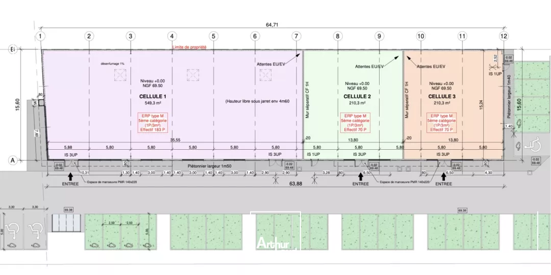 A LOUER CELLULE COMMERCIALE 210 M2 SAINT MAXIMIN - ZONE COMMERCIALE