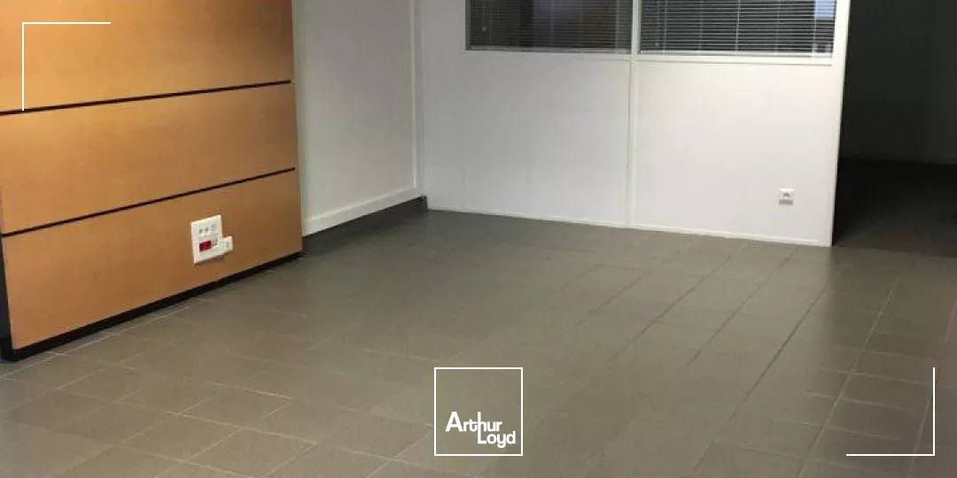 BUREAUX à LOUER de 108 m²