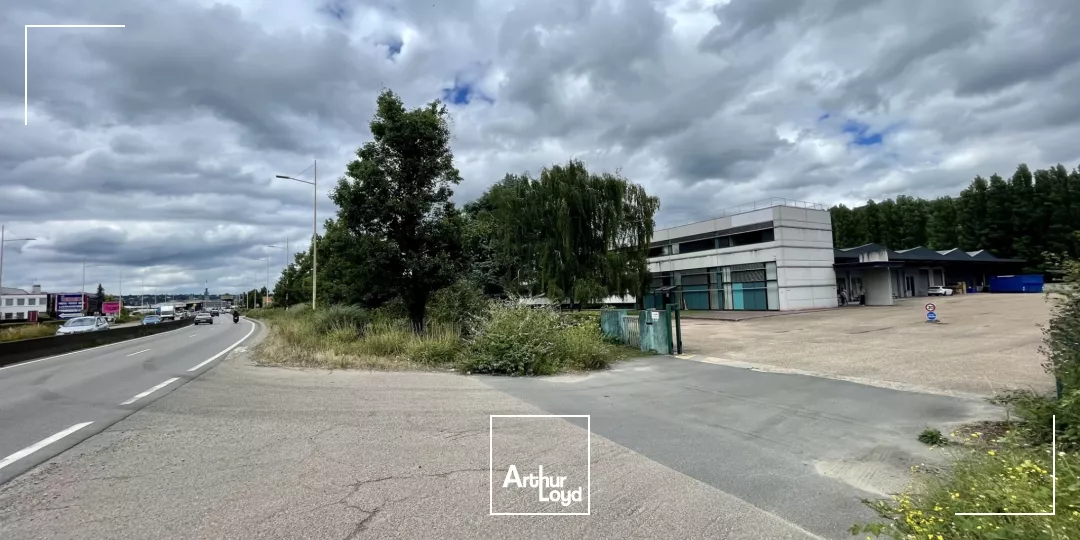 Locaux d'activité à louer à SOTTEVILLE LES ROUEN 76300