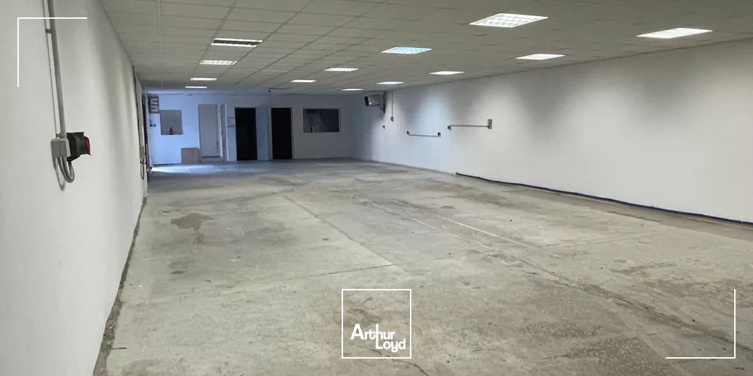 Locaux d'activité à louer à COURCELLES SUR SEINE 27940