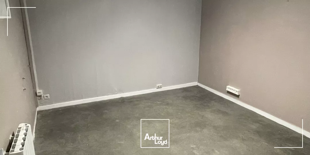 Locaux d'activité à louer à COURCELLES SUR SEINE 27940