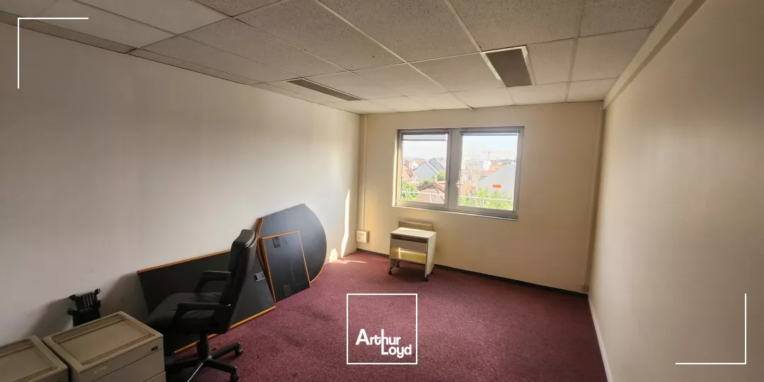 Bureaux à louer à HOUILLES 78800