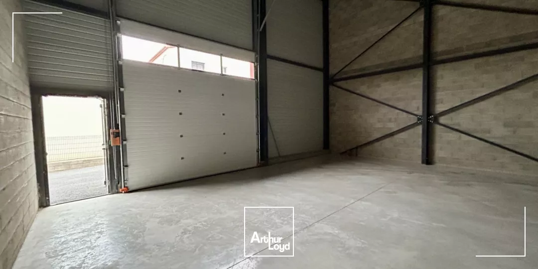 Locaux d'activités à la location - Zone d'activités 