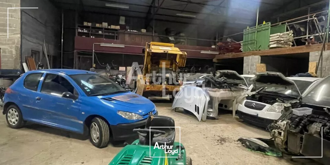 HERBAULT - VENTE LOCAL D'ACTIVITÉ DE 1 186,60 M²