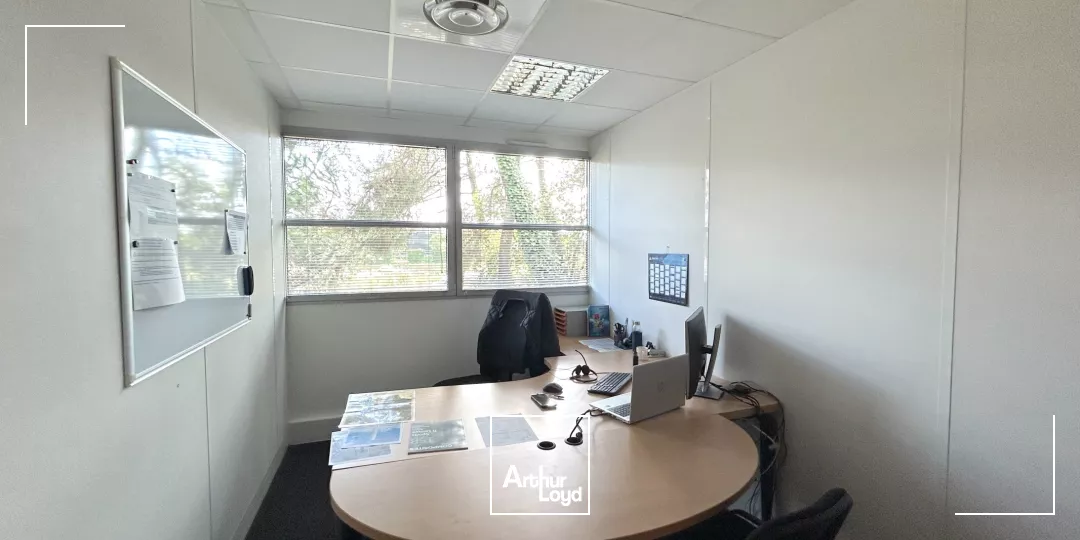 A louer - 204 m² de bureaux - Mérignac Parc Ariane - Proche aéroport 