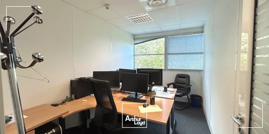 A louer - 204 m² de bureaux - Mérignac Parc Ariane - Proche aéroport 