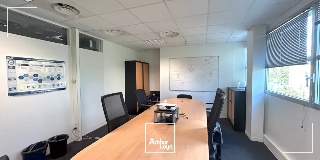 A louer - 204 m² de bureaux - Mérignac Parc Ariane - Proche aéroport 