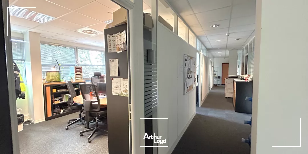 A louer - 204 m² de bureaux - Mérignac Parc Ariane - Proche aéroport 