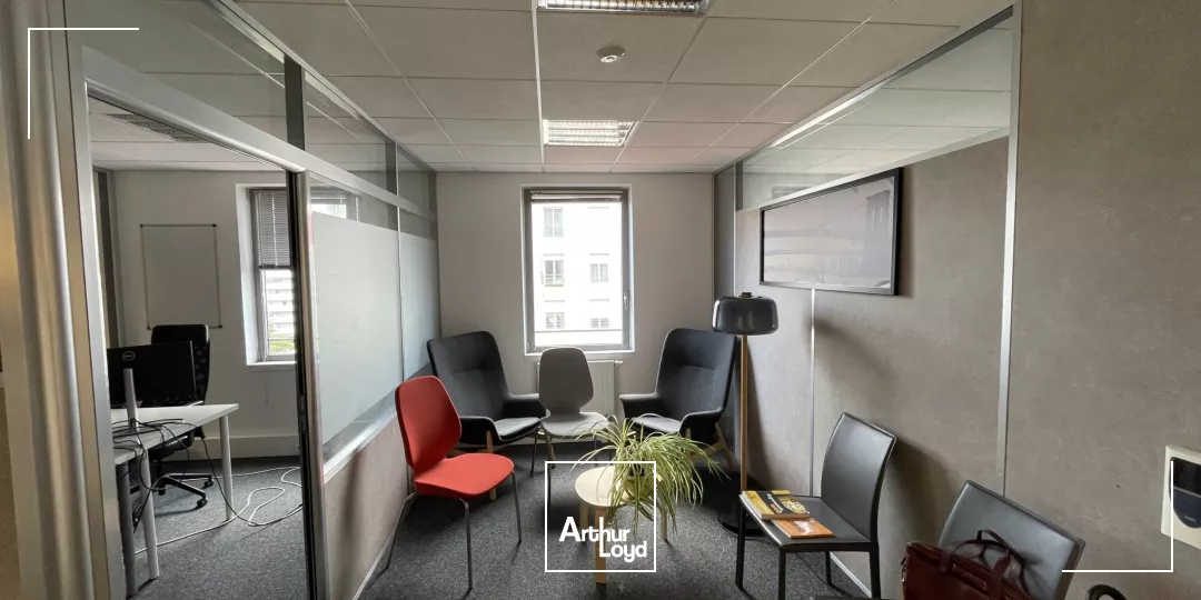 BUREAUX À LOUER IDEALEMENT SITUÉS-410 M²-GARE SUD