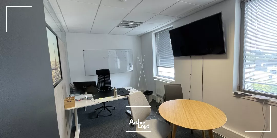 BUREAUX À LOUER IDEALEMENT SITUÉS-410 M²-GARE SUD