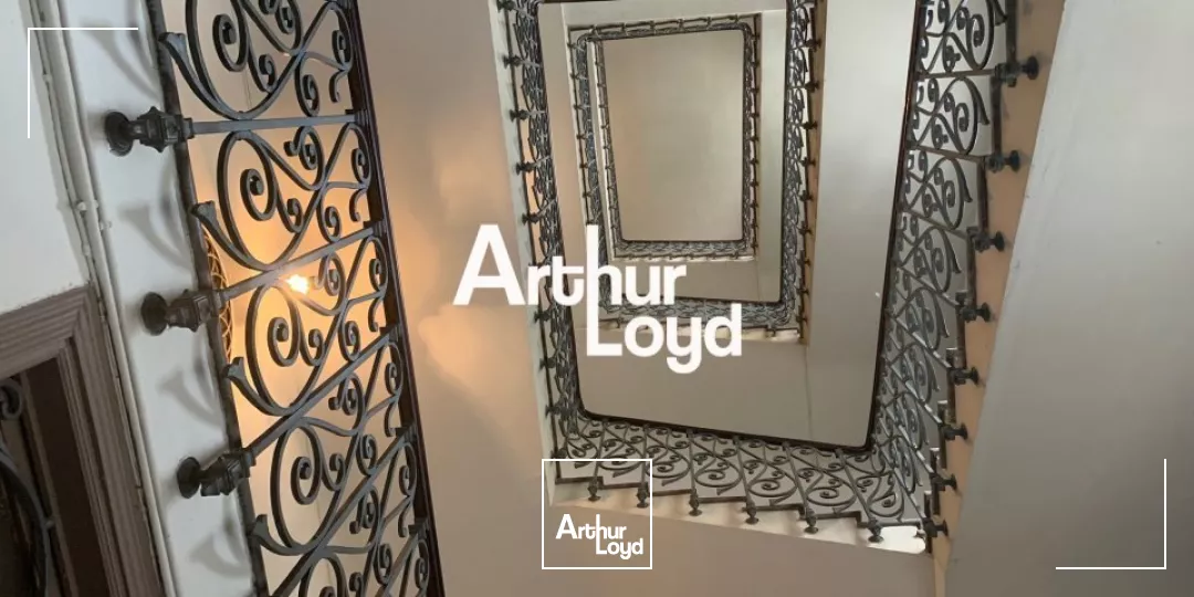 EXCEPTIONNEL AU CUR DU CARRE D'OR DE NICE BUREAU A LOUER DE 115M² DANS IMMEUBLE BOURGOIS