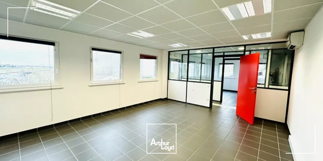 BUREAUX à VENDRE de 361 m²