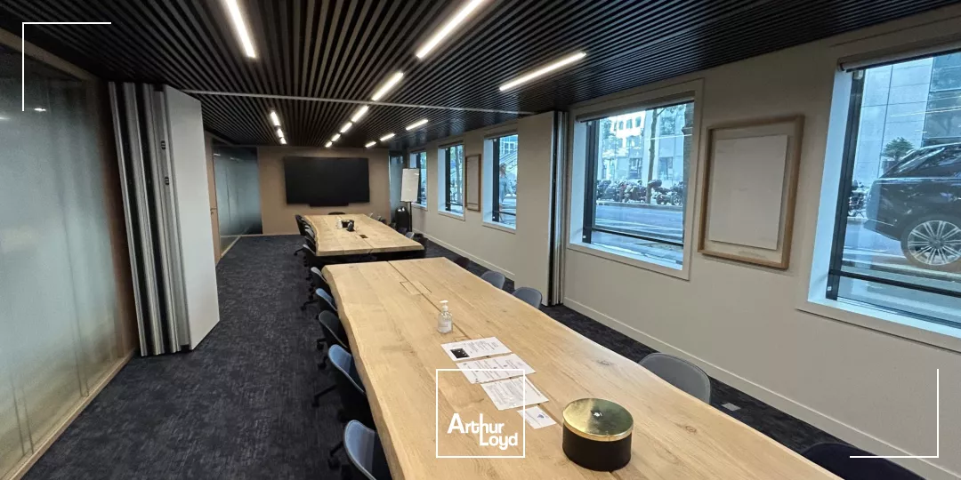 Bureaux à louer Plug & Play avec jardin