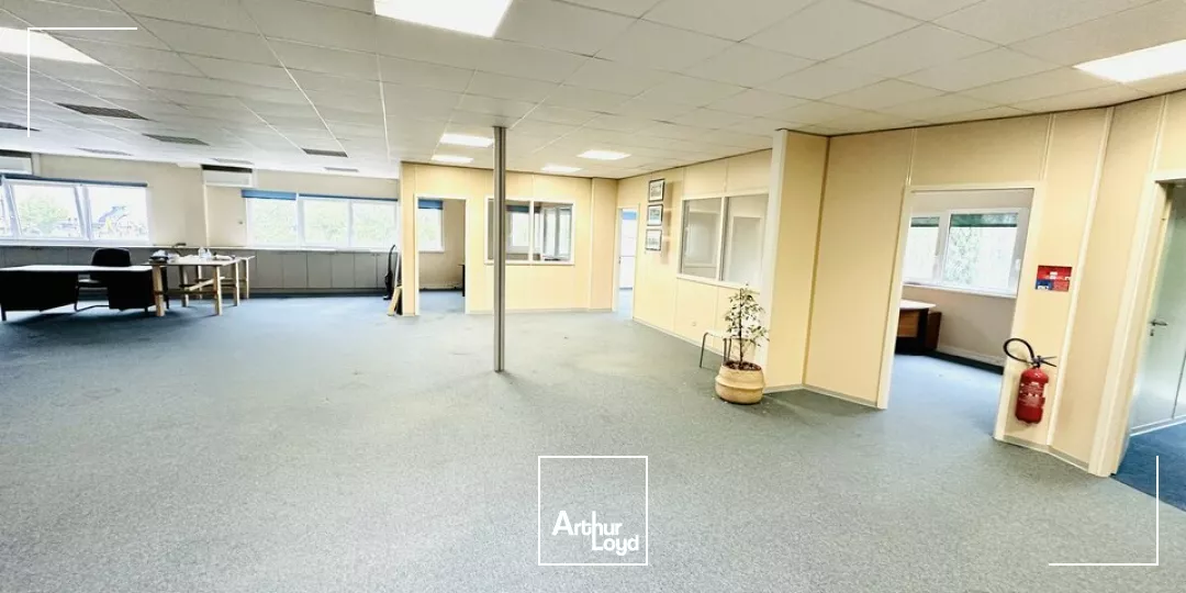 BUREAUX à LOUER de 250 m²