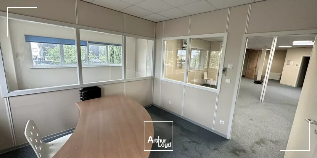 BUREAUX à LOUER de 250 m²