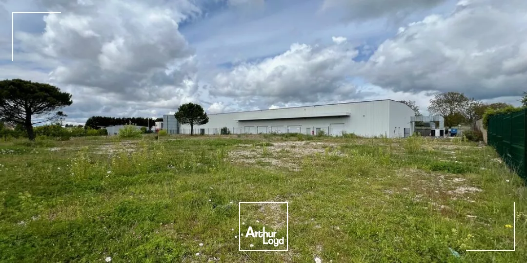 Bâtiment industriel ou logistique urbaine à SOYAUX