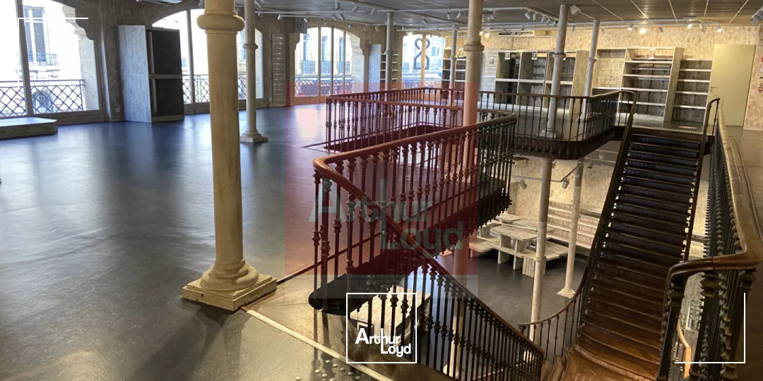Local commercial d'exception à louer 712 m² - Coeur d'Agen