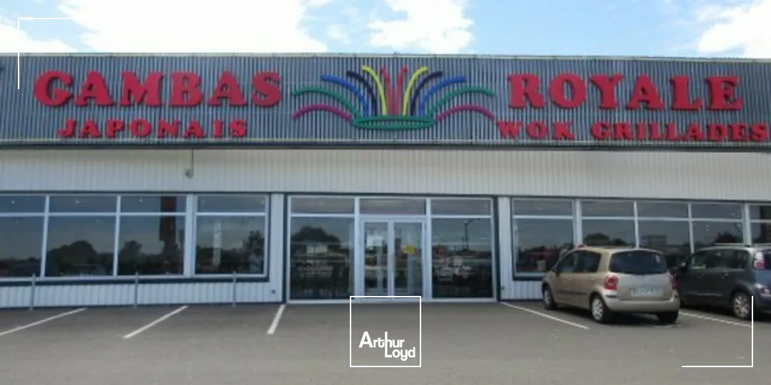 À LOUER - LOCAL COMMERCIAL DE 560m² - EMPLACEMENT PREMIUM DE POITIERS SUD