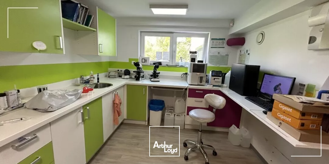 BUREAUX à LOUER de 448.35 m²