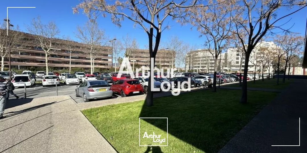 Location local commercial 162 m² - Fréjus centre ville