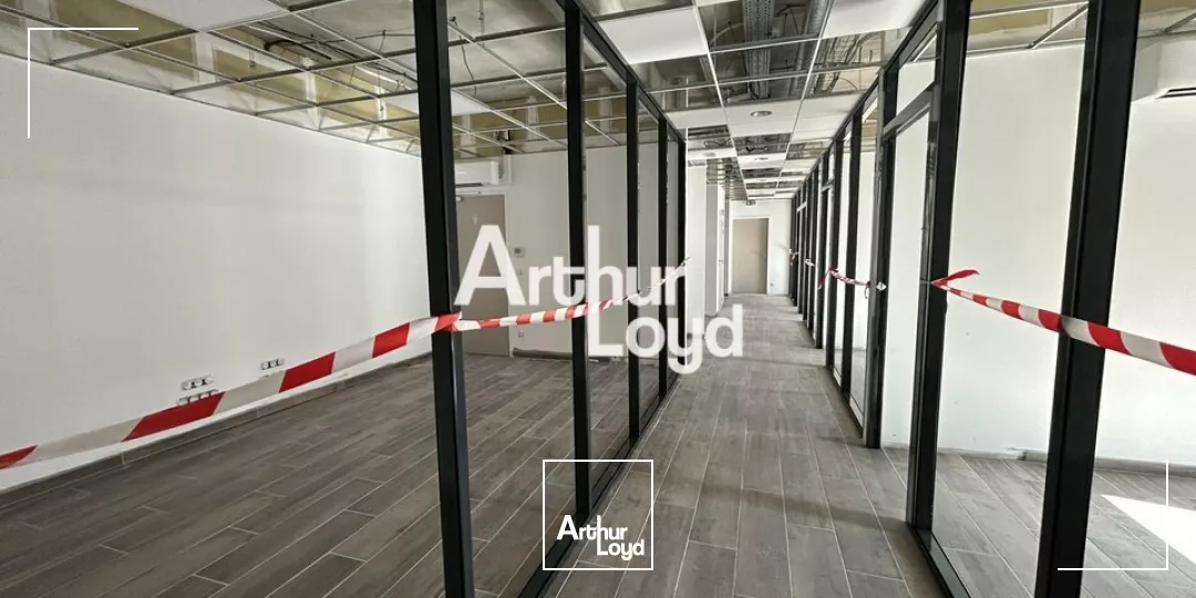 Bureaux de standing avec terrasses à louer - Emplacement idéal Fréjus