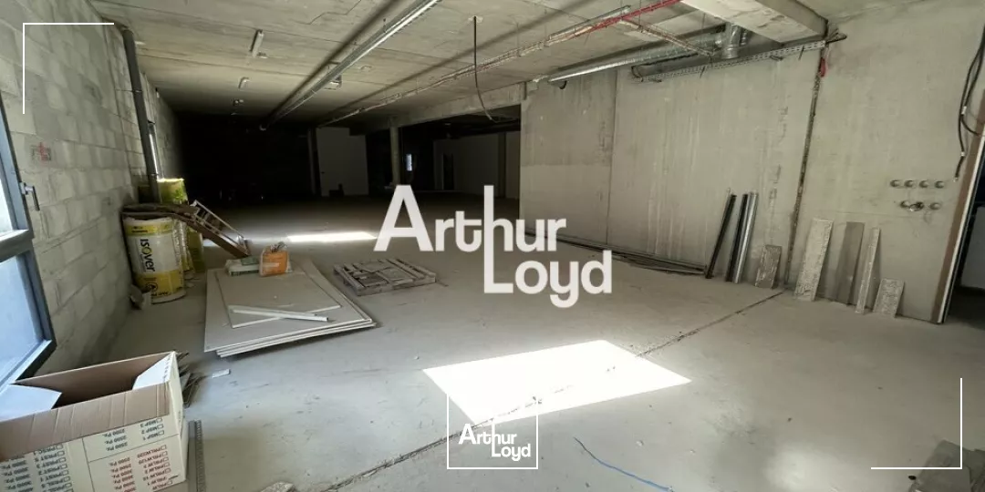 Local d'activité neuf 471 m² à louer Zone du Capitou - Fréjus 