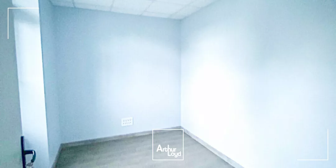 Bureaux de 68m2 idéalement placés avec stationnements